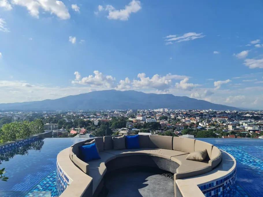 Astra Sky River无边泳池奢华温馨97㎡大三卧山景套房 Chiang Mai Esterno foto